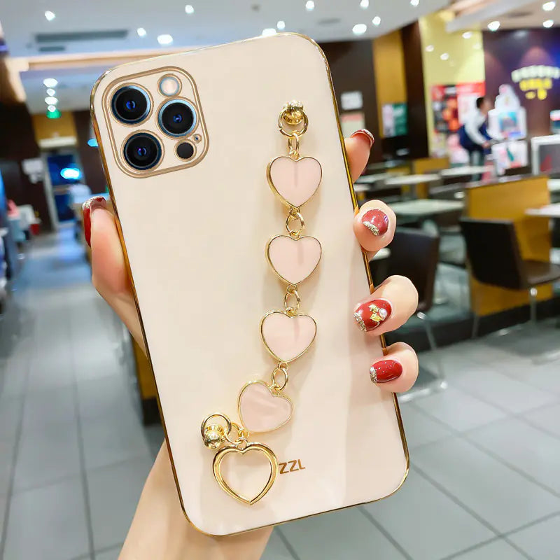 Stylish iPhone 15 Pro Max Case with Heart Bracelet