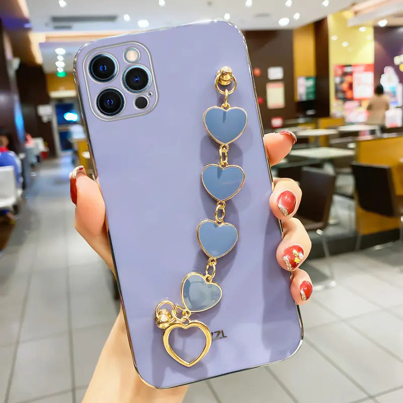 Stylish iPhone 15 Pro Max Case with Heart Bracelet