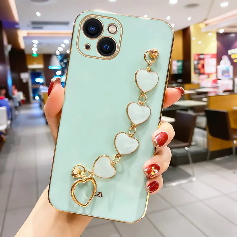 Stylish iPhone 15 Pro Max Case with Heart Bracelet